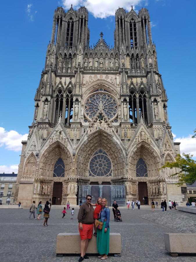 Moet Appartement Reims Buitenkant foto